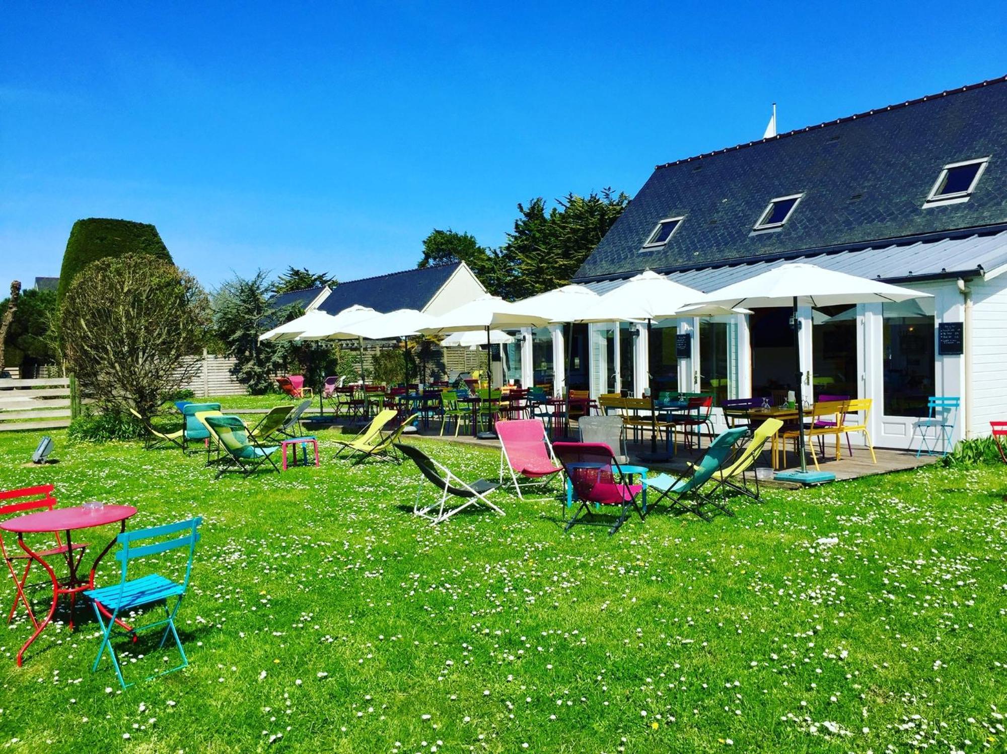 La Sapiniere Hotel Saint-Laurent-sur-Mer Bagian luar foto